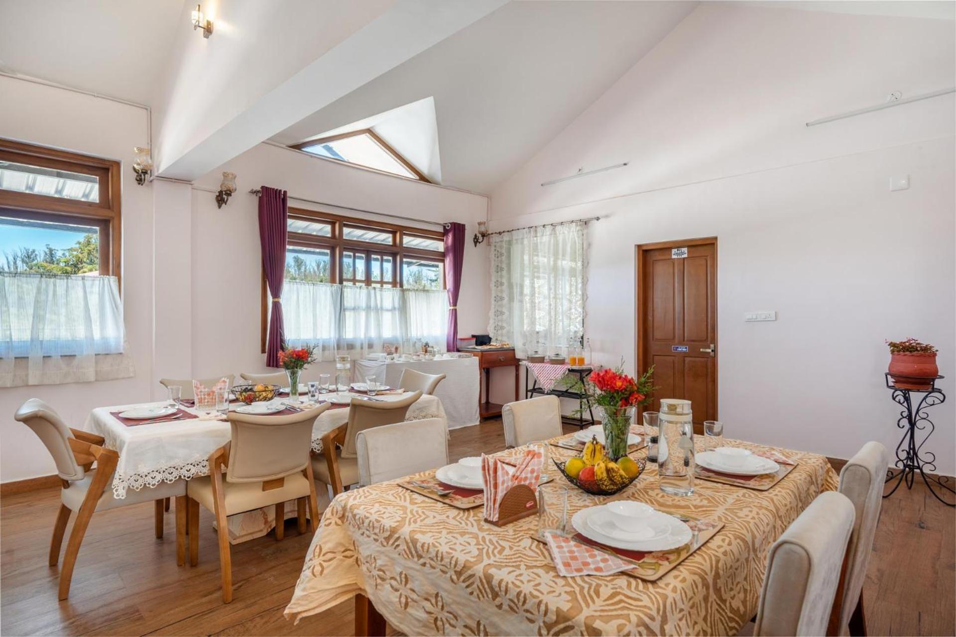 Stayvista At The West Wind 5Bhk Villa Ooty Comp Breakfast Eksteriør billede